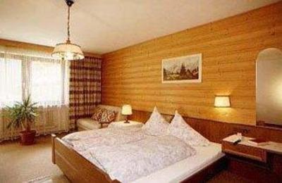 фото отеля Tauscher am Haldensee Pension