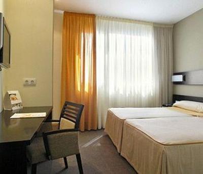 фото отеля Cross Elorz Hotel Noain
