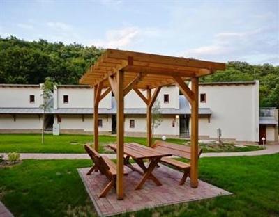 фото отеля Malomvolgy Oktatasi es Szabadido Kozpont