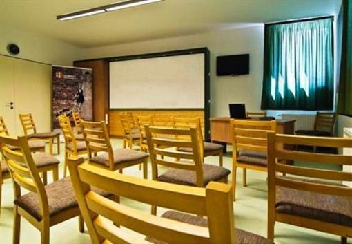 фото отеля Malomvolgy Oktatasi es Szabadido Kozpont