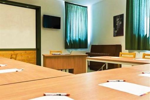 фото отеля Malomvolgy Oktatasi es Szabadido Kozpont