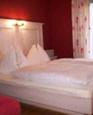 фото отеля Ferienbauernhof Ortnergut Appartement Eben im Pongau