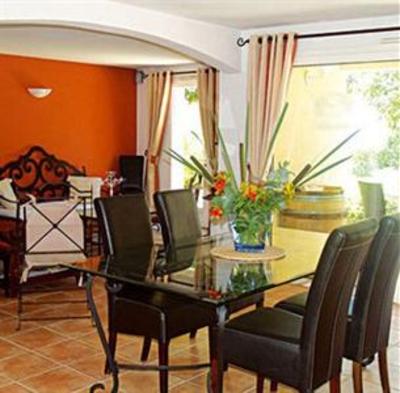 фото отеля Best Western Aurelia Hotel Maussane-les-Alpilles