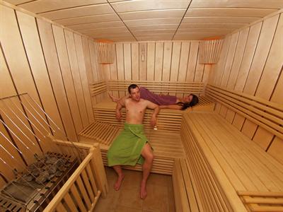 фото отеля Kinderhotel L(M)archenwald