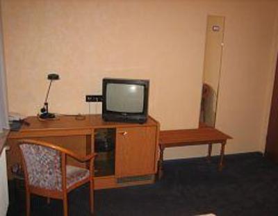 фото отеля Hotel Olympia Frechen