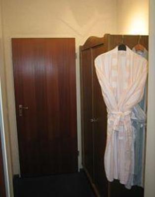 фото отеля Hotel Olympia Frechen