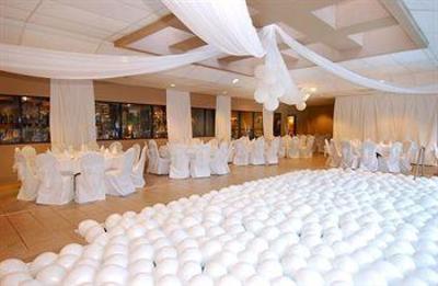 фото отеля Sheraton Suites Orlando Airport