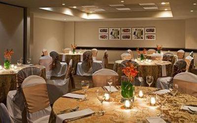 фото отеля Sheraton Suites Orlando Airport