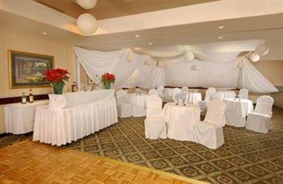 фото отеля Sheraton Suites Orlando Airport