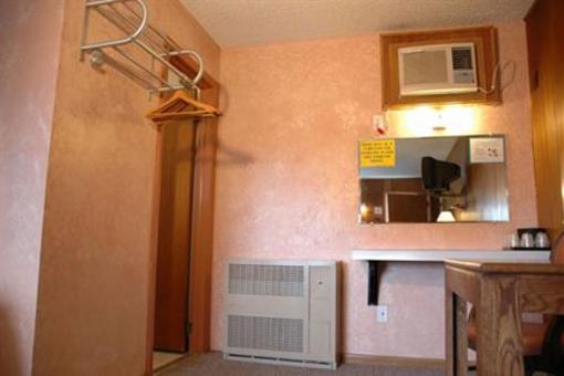 фото отеля Four Winds Motel