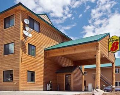 фото отеля Super 8 Motel Yellowstone Park Cooke City