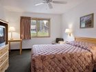 фото отеля Super 8 Motel Yellowstone Park Cooke City