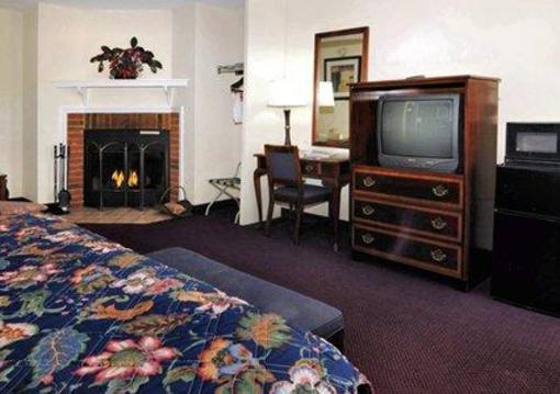 фото отеля Econo Lodge Glade Spring