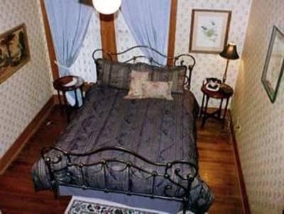 фото отеля Woodbine Hotel And Museum