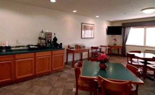 фото отеля BEST WESTERN Dallas Inn and Suites
