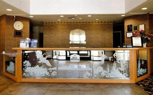 фото отеля BEST WESTERN Dallas Inn and Suites