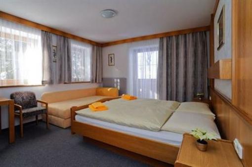 фото отеля Hotel Garni Valerie