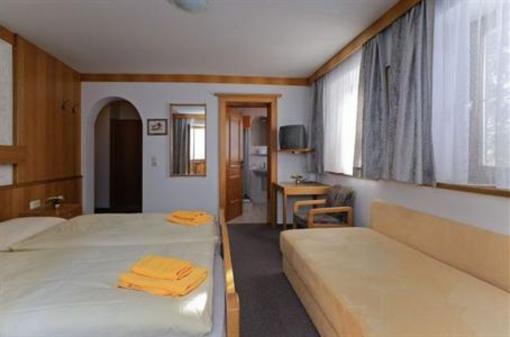 фото отеля Hotel Garni Valerie