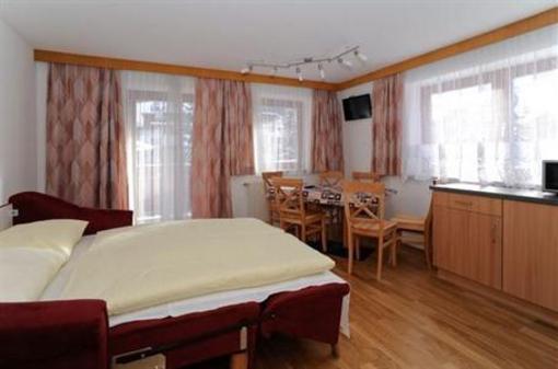 фото отеля Hotel Garni Valerie