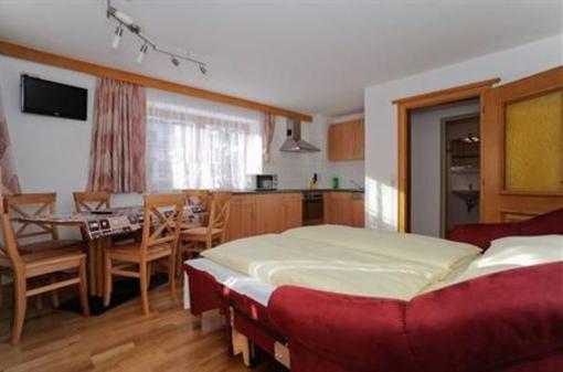 фото отеля Hotel Garni Valerie