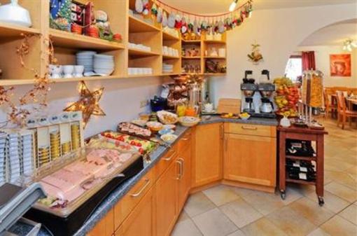 фото отеля Hotel Garni Valerie