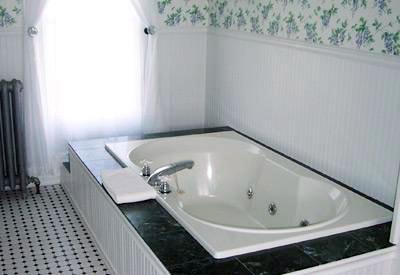 фото отеля James Place Inn