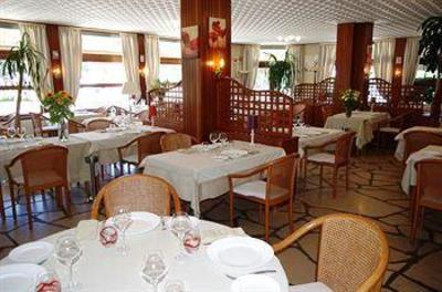 фото отеля Hotel Des Pins Soulac-sur-Mer