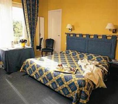 фото отеля Hotel Des Pins Soulac-sur-Mer