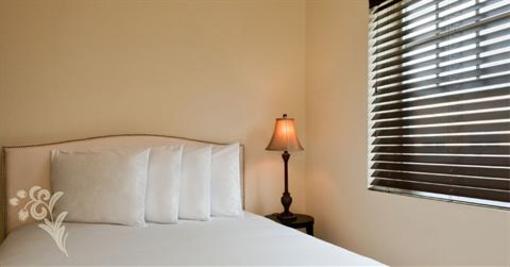фото отеля Sunbrite Apartments Miami Beach