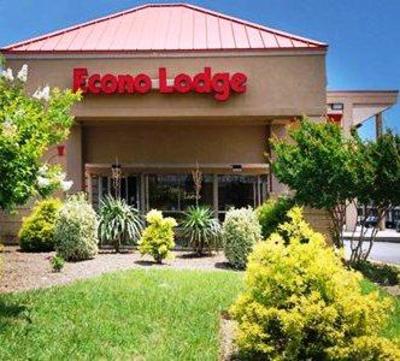 фото отеля Econo Lodge Takoma Park