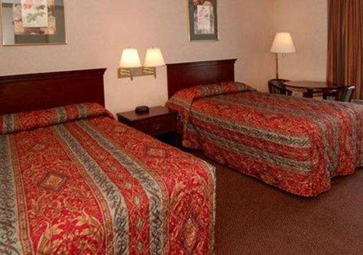 фото отеля Econo Lodge Takoma Park
