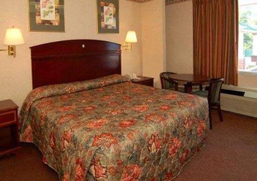 фото отеля Econo Lodge Takoma Park