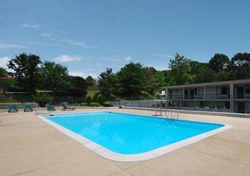 фото отеля Econo Lodge Takoma Park