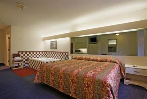 фото отеля Americas Best Value Inn & Suites North Lima Boardman