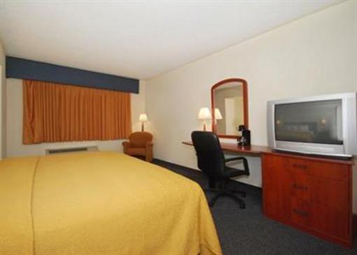 фото отеля Ramada Cleveland Airport West