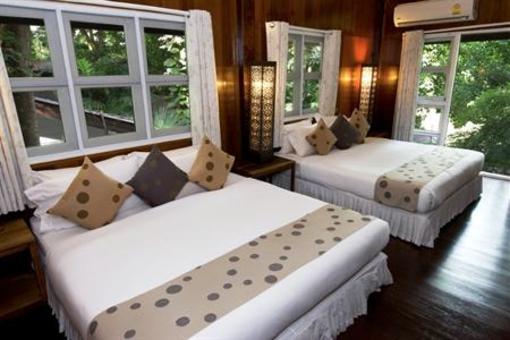 фото отеля Rain Forest Resort