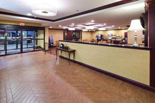фото отеля Holiday Inn Express Lawrenceburg - Cincinnati