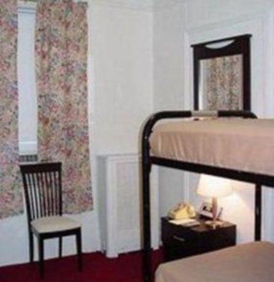 фото отеля Latham Hotel