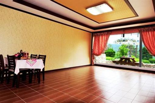 фото отеля White Castle Resort