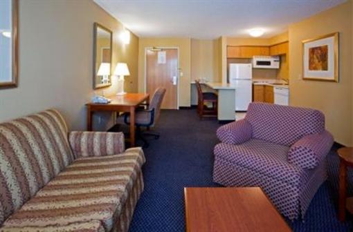 фото отеля Holiday Inn Express St. Cloud