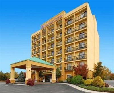 фото отеля Comfort Suites Pigeon Forge