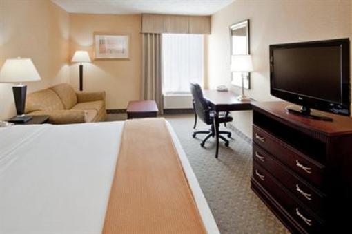 фото отеля Holiday Inn Express South Boston