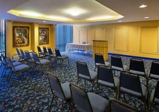 фото отеля Rodeway Inn Orlando