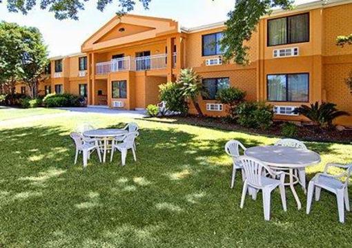 фото отеля Quality Inn I-35 San Antonio