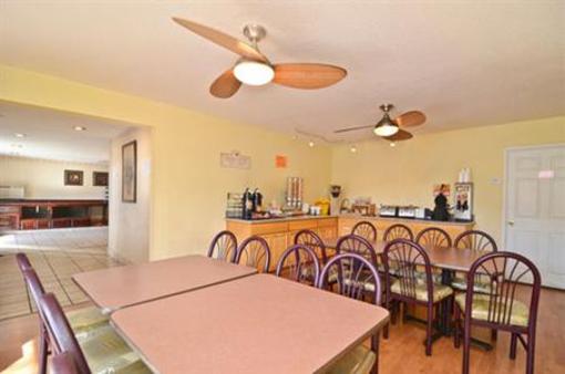 фото отеля Americas Best Value Inn Merced