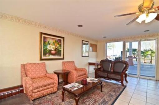 фото отеля Americas Best Value Inn Merced