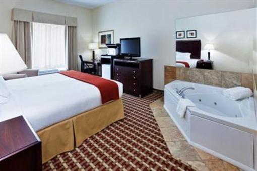 фото отеля Holiday Inn Express Hotel & Suites White Haven