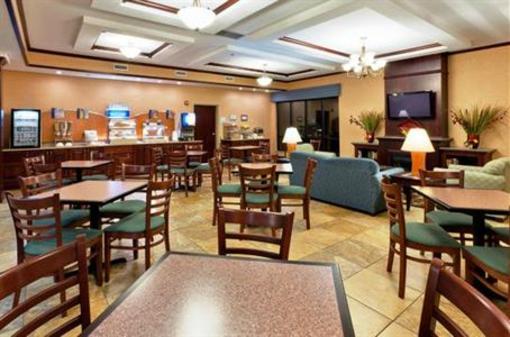 фото отеля Holiday Inn Express Hotel & Suites White Haven