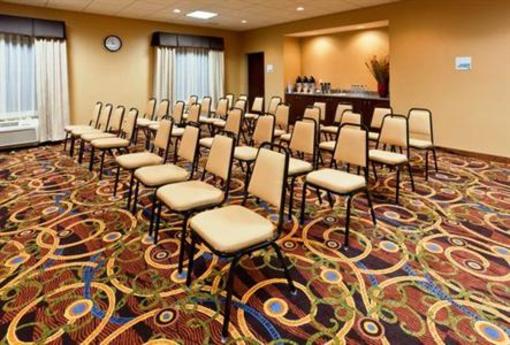 фото отеля Holiday Inn Express Hotel & Suites White Haven