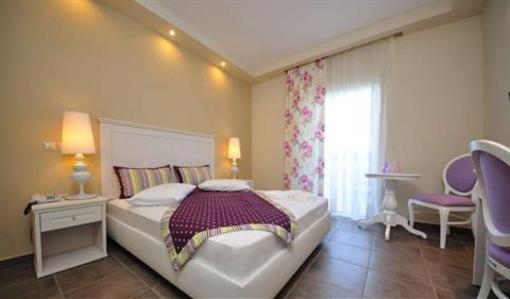 фото отеля Louloudis Hotel
